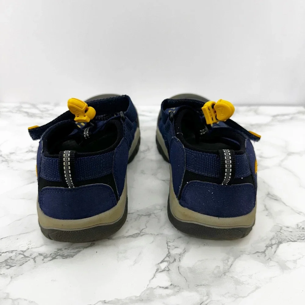Kids Keen Newport H2 Blue Yellow Washable Water Sandals Size 2 Outdoor Adventure